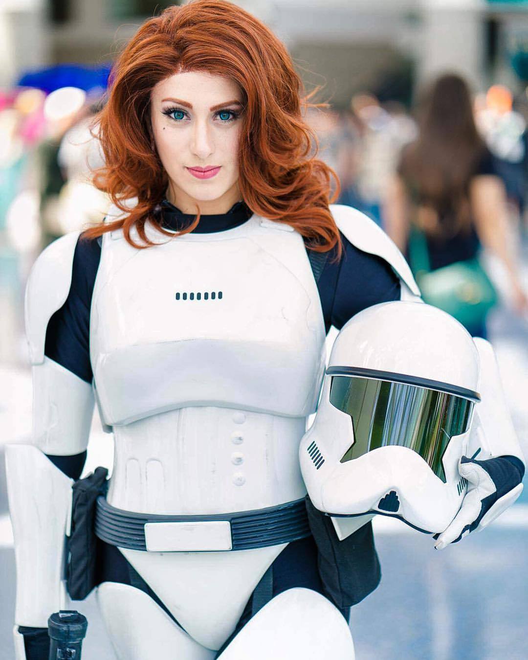 Elizabeth Rage Fem Trooper